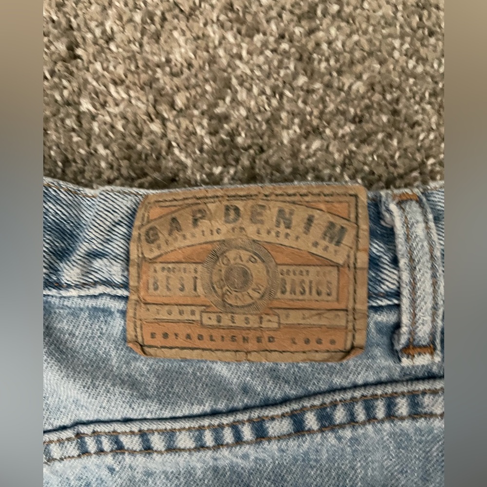 Vintage Gap Light Wash Jeans - Picture 3 of 6